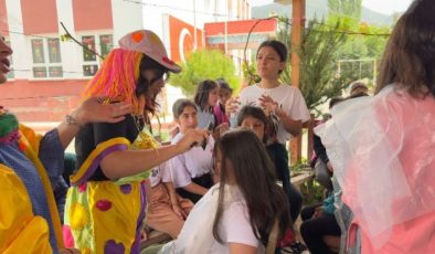 Bilim ve Sanat Gönüllüleri Derneği Paşalı İlkokulu Öğrencilerine Unutamayacakları Bir Gün Yaşattı