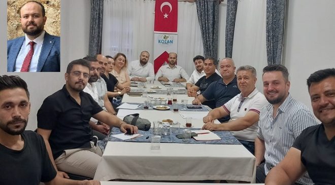 Diş Hekimi Mehmet Can Karaoğlan’ın Başkanlığında Kozan Kent Konseyi ilk Yürütme Kurulu toplantısını Kendi Binasında Gerçekleştirdi…