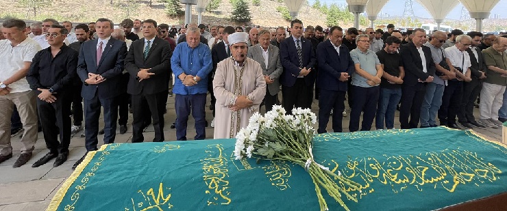 Cemal Enginyurt’un Amcası Saim Enginyurt Hakkın Rahmetine Kavuştu.