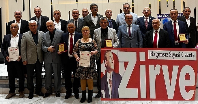 ZİRVE Gazetesi 30.Yıldönümünü Nezih bir gece ile kutladı…