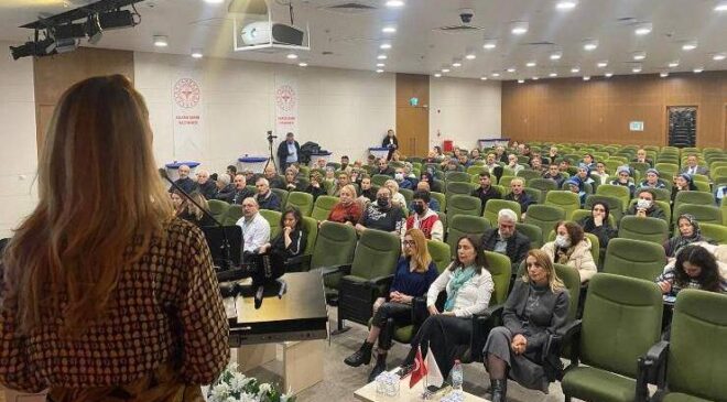 Adana’da “RADYOTERAPİ VE BESLENME” Hasta Okulu Yoğun İlgi Gördü