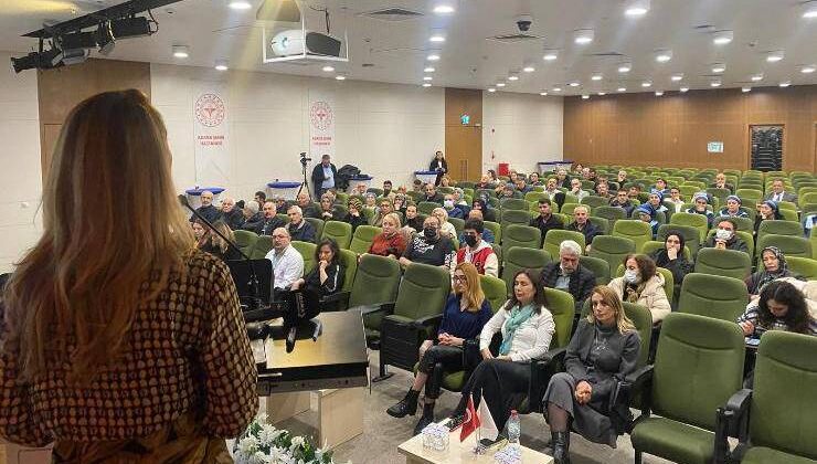 Adana’da “RADYOTERAPİ VE BESLENME” Hasta Okulu Yoğun İlgi Gördü