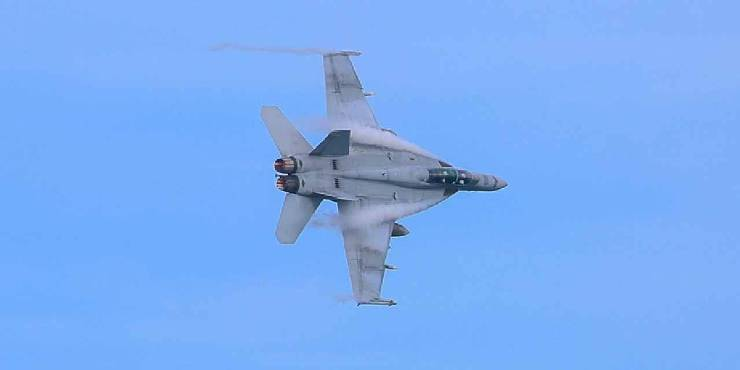 İran “Düşman F-15’ini Vurduk” Dedi, Gözler Hürmüz’e Çevrildi