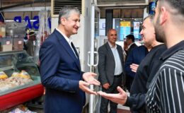 Vali Mustafa Yavuz Küçükdikili’de Esnaf Ziyaretinde Bulundu