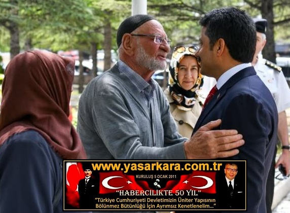 Adanalı Hemşerimiz Gurur Kaynağımız Kırşehir  Valimiz Murat Sefa DEMİRYÜREK’ten Anlamlı Bayramlaşma. Valimiz Bayramda, Şehitlikte Ailelerle, Huzurevin de Devlet Korumasında ki Çocuklarla ve Büyüklerimizle Buluştu…
