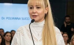 Diplomasiden, Dış Politikaya, Siyasetten, Sanattan Spor’a Kadar Bir Çok Özellikli Habercilik Çizigisi Olan www.polyannasuccihaberajansi.com.tr Kurucusu ve Sahibi Dr.Polyanna Succi  KARA’dan Destekleri Nedeniyle Okur ve Takipçilerine 12.Yıldönümü Teşekkürü…